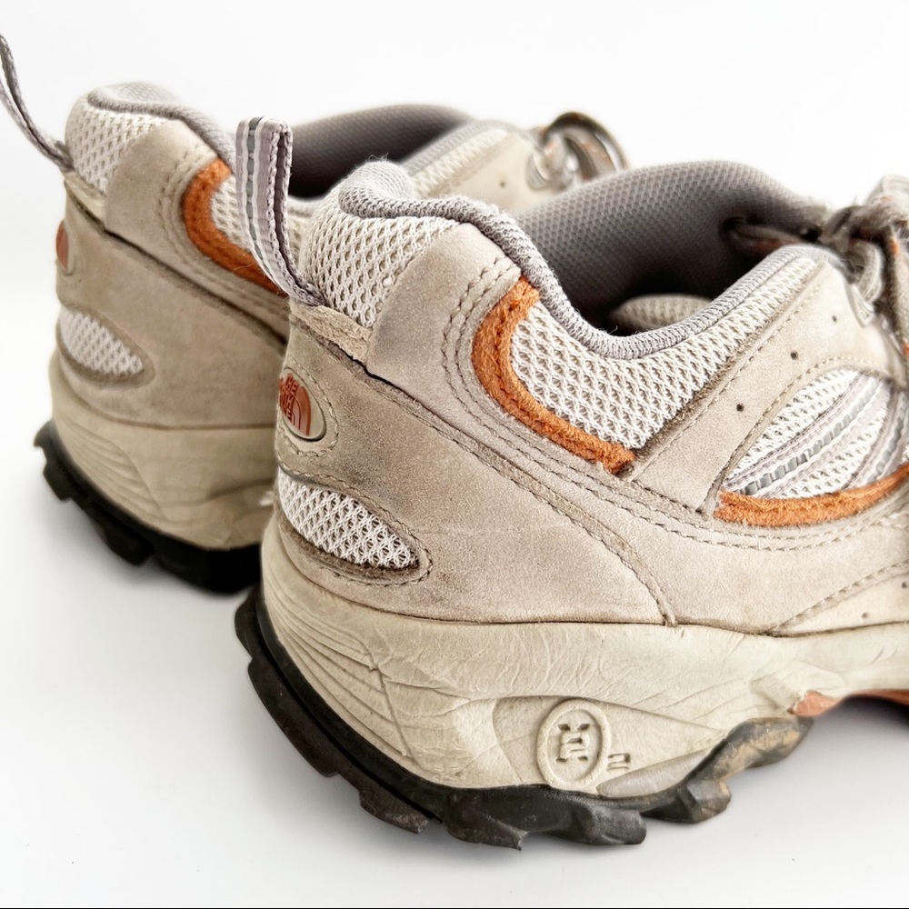The North Face Tan Leather Hiking Shoes Vibram size 7.5 - Picture 8 of 10
